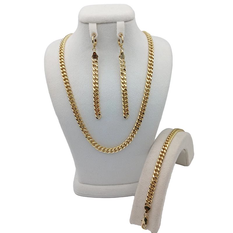 xuping-cartier-necklace-bracelet-earrings.webp سرویس ژوپینگ کارتیه با آبکاری طلا شامل گردنبند دستبند و گوشواره