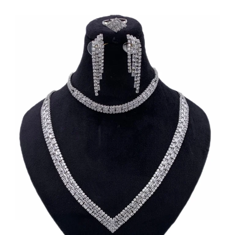 سرویس زنانه جواهری KYSER201 شامل گردنبند گوشواره دستبند و انگشتر